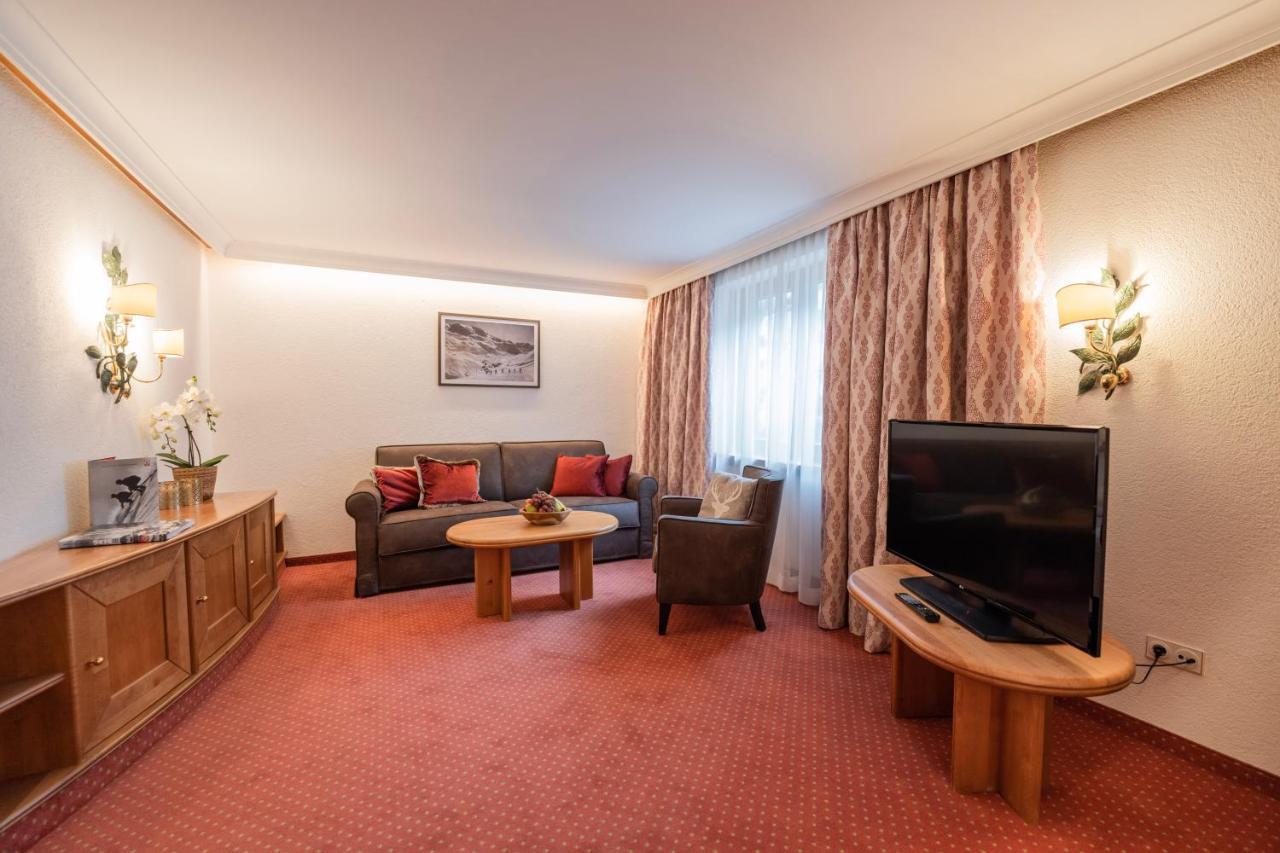Hotel Ulli Zürs Exteriör bild