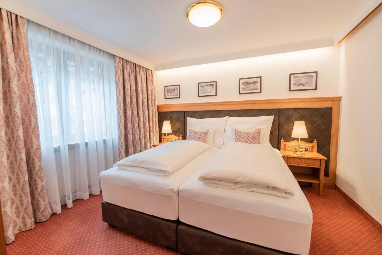 Hotel Ulli Zürs Exteriör bild