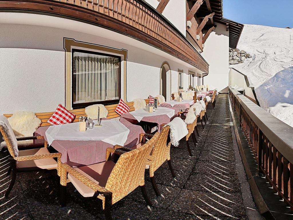 Hotel Ulli Zürs Exteriör bild
